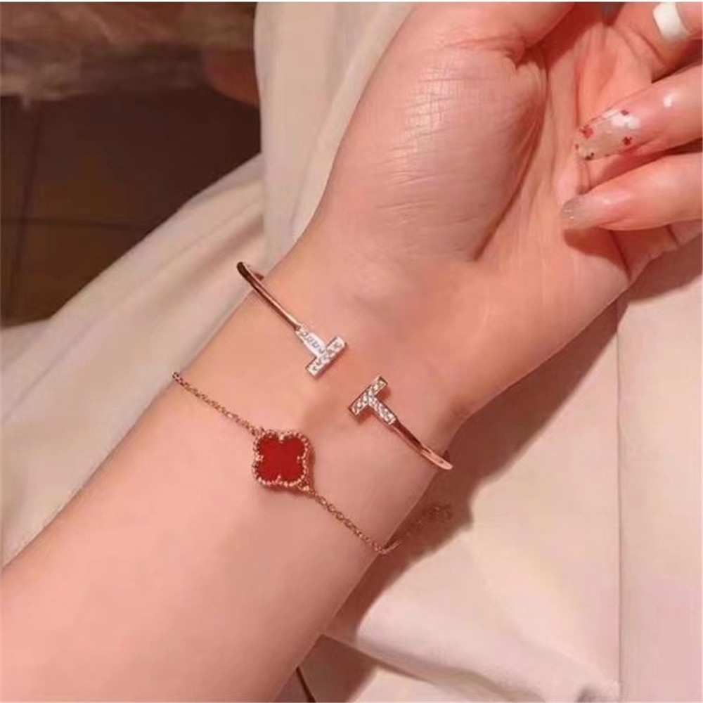 Set Gelang Model Terbuka Desain T Ganda Bahan Zirkon Warna Rose Gold