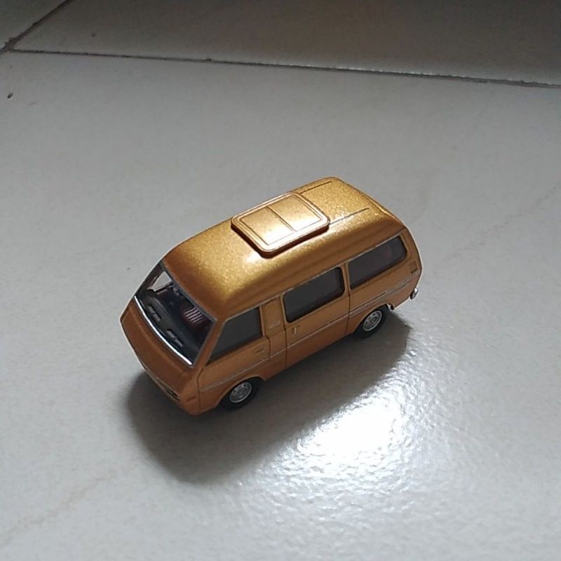 TOMICA DAIHATSU DELTA WIDE ORIGINAL DIECAST / DIE CAST PRELOVED