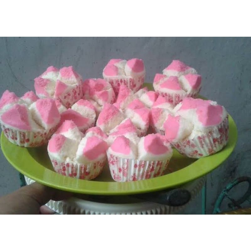 

Kue Bolu Kukus Mekar isi 10 pcs