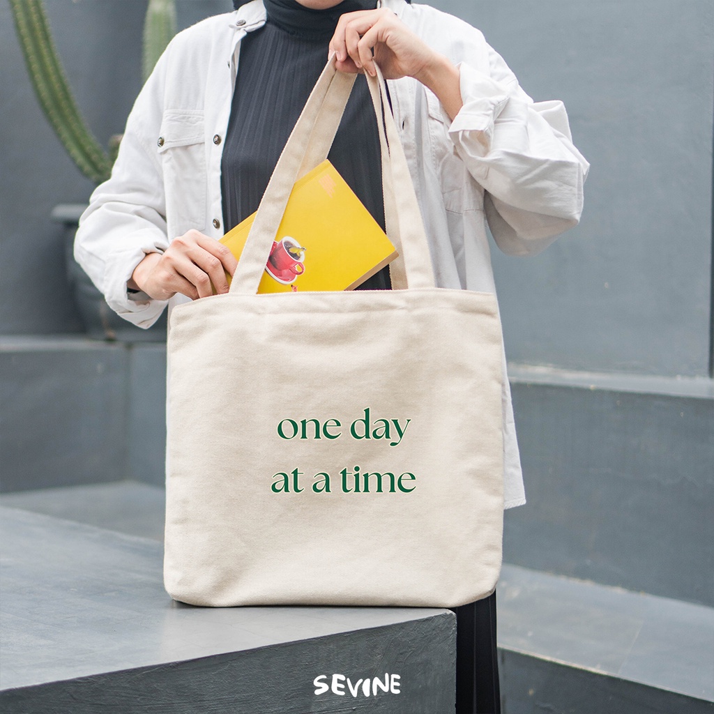 Sevine Tote Bag Kanvas Emily Resleting Kantong Tas Wanita Kuliah Sekolah Fashion Laptop Totebag Kerja Quotes Self Affirmation Vintage Aesthetic - VG