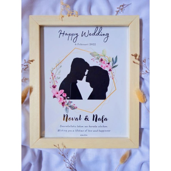 

HAMPERS FRAME SILUET MURAH