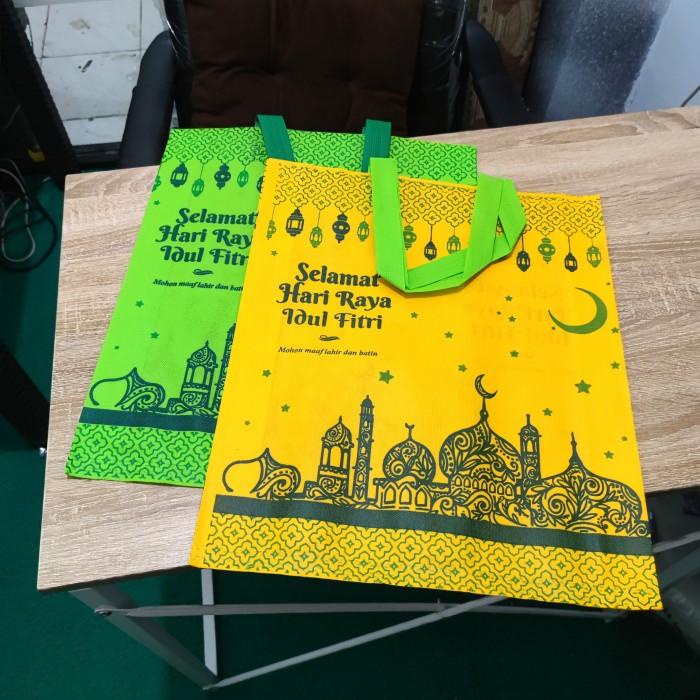 

Goodiebag Sarana21 Goodie Bag Lebaran 38X42.5+8Cm