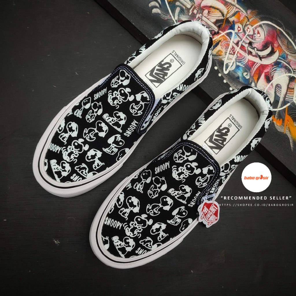 PROMO Sepatu Sneakers Wanita Vans Slip On Snoopy Import Premium, Tag Made in China. Harga Murah