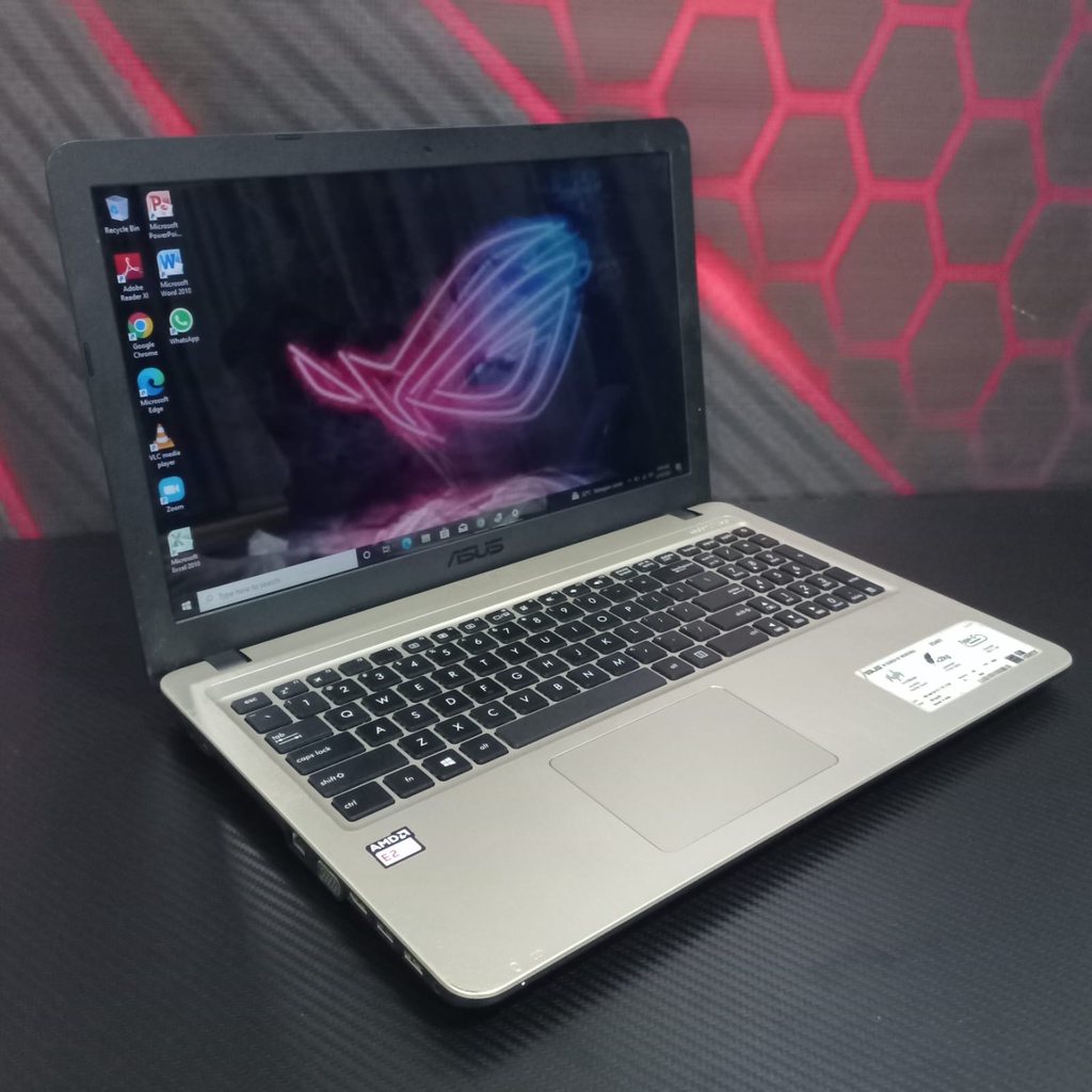 Laptop Asus X540Y AMD E2 Ram 4GB HDD 500GB Win 10 - Siap pakaii