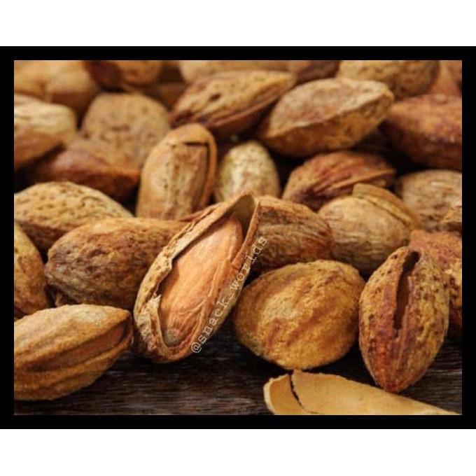 

SPECIAL!! 500gram Almond Roasted ( Kacang Panggang ) USA California in Shell bakar