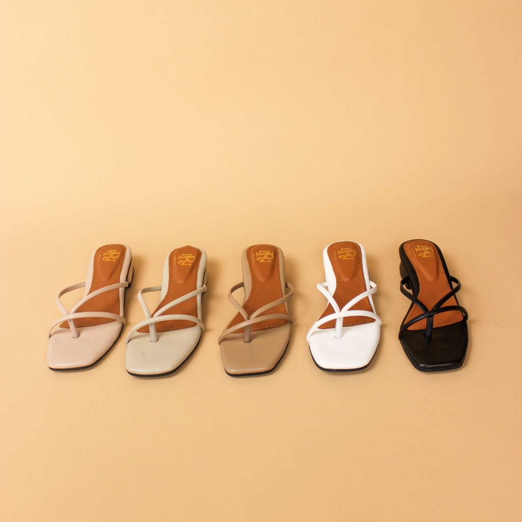 9.9 SALE Sandal Flat Wanita Sandal Hak Wanita Sandal Trendy YOLLA