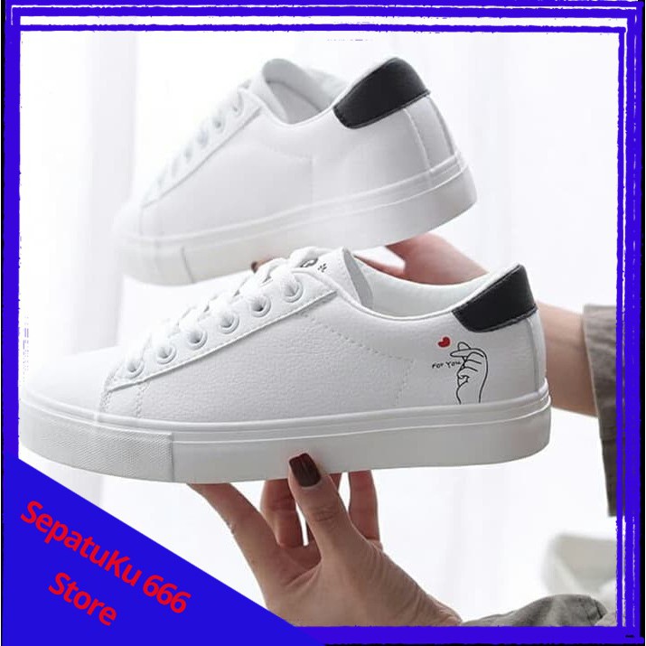 Sepatu Sneakers Wanita TD23 Sepatu Sneakers Tali Putih