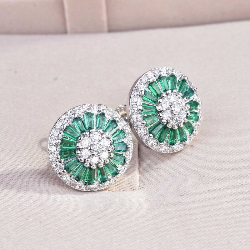Fashion New Small Silver Needle High-Grade Ear Studs
