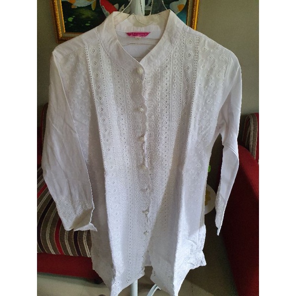 Tunik Putih Bordir