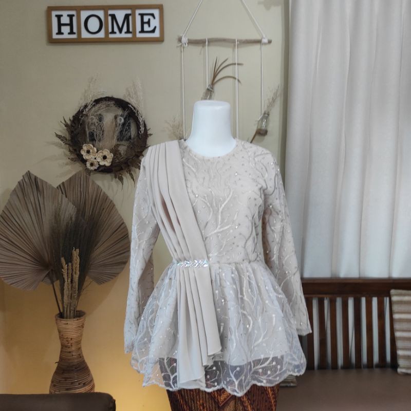 KEBAYA SELENDANG LAMARAN, WISUDA, DOMAS, BRIDESMAID (ATASAN SAJA)-Krem Akar