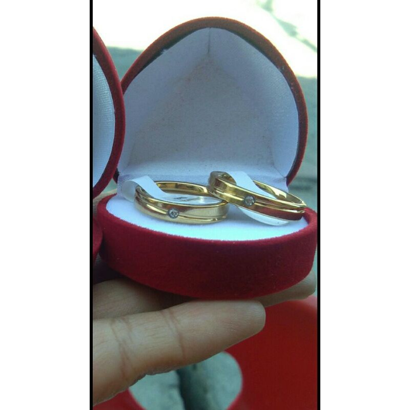 Cincin titanium couple/tunangan bonus box cincin