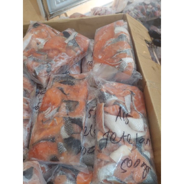 

Tetelan salmon 500 gram (A15)