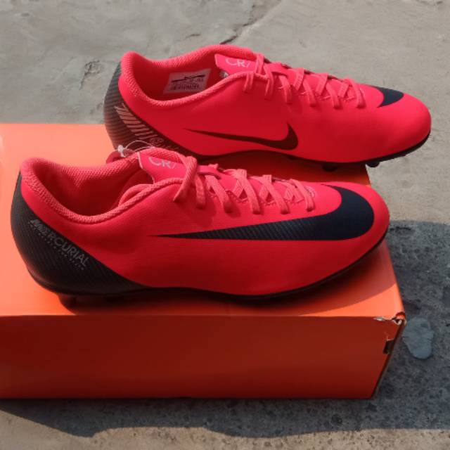 Spatu Bola Nike Mercurial Vapor 12 CR7 Fg