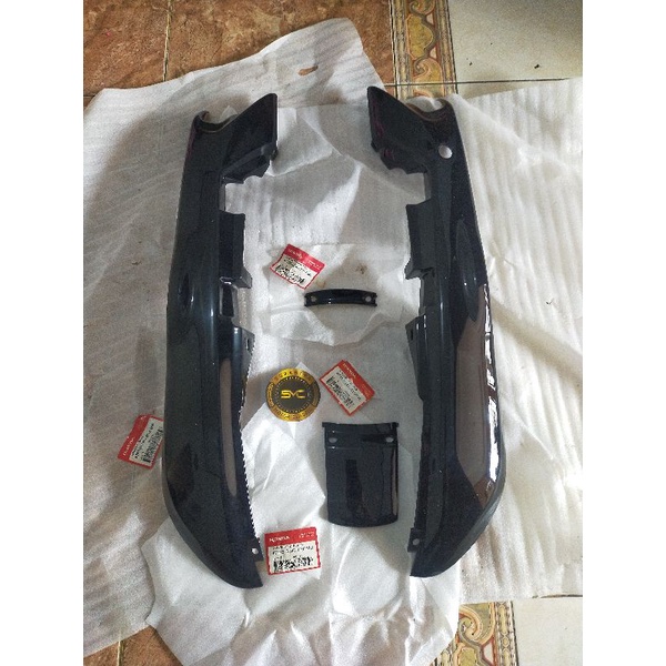 COVER BODY SET ASTREA GRAND LEGENDA BAHAN GADING ORIGINAL AHM