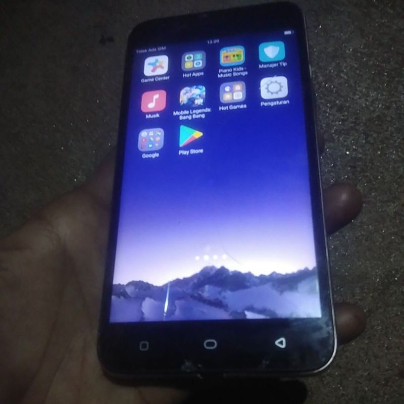 hp Oppo a71 bekas minus retak Tc sentuh normal