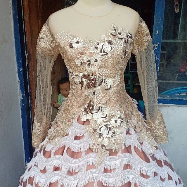 Baju penyanyi /pesta mata dewa 3D