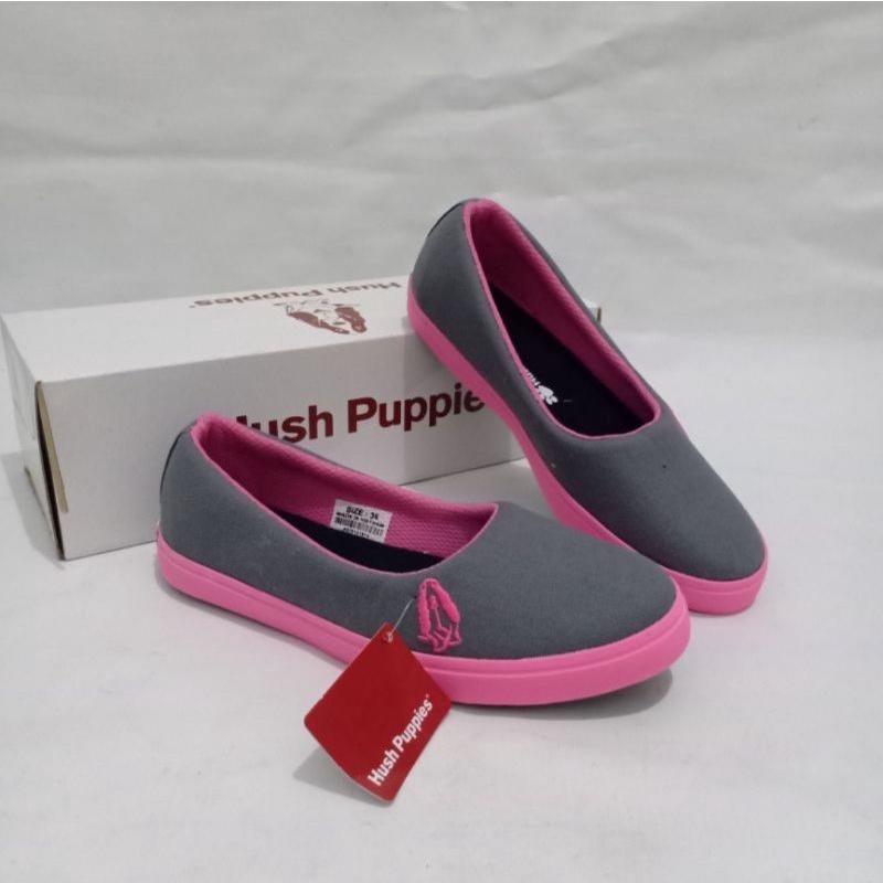 Sepatu balet / sepatu hush puppies / sepatu slip on / sepatu flat wanita