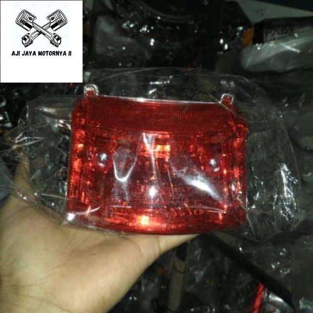 Lampu belakang supra lama
