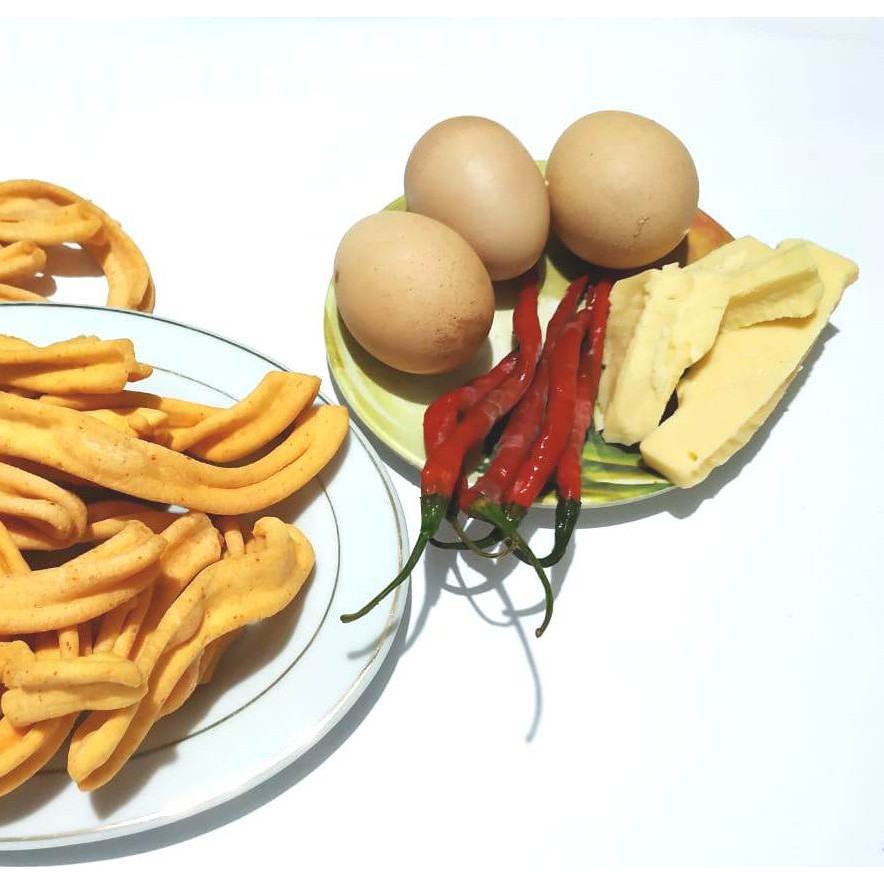 

Keju Goreng Ulir Pedas 1 kg ( snack kiloan / curah - Bogor )