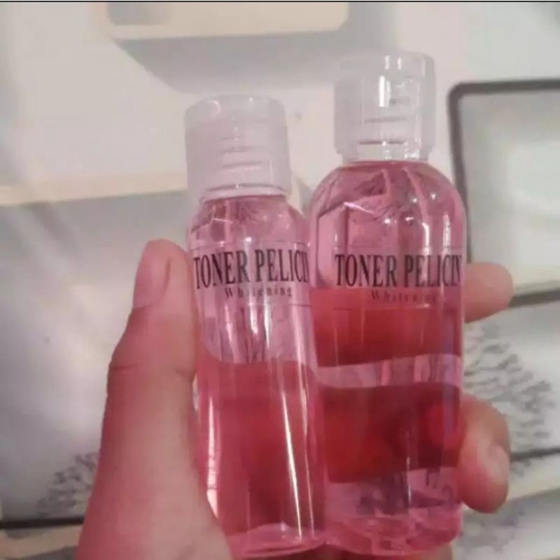 TONER PELICIN EXTRA STROWBERRY / PENGELUPAS DOSIS TINGGI  100ML