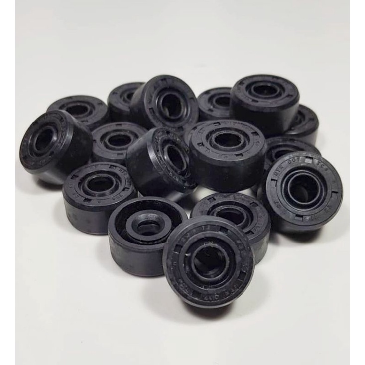 Seal oil/sil oil/ sil oli shock  belakang Honda Win. 8*22*11