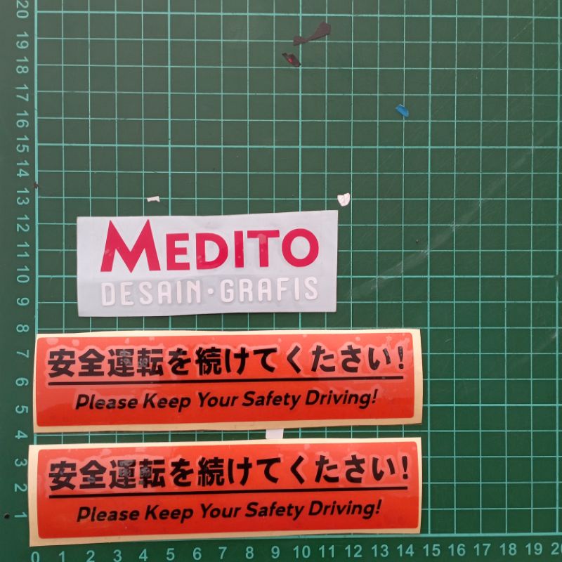 Sticker Cutting Please keep your safety driving! kanji jepang