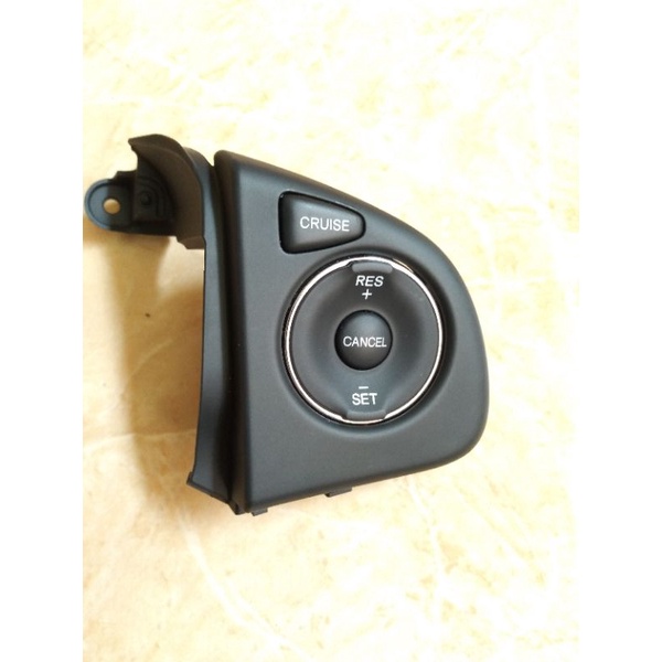 SWEIT TOMBOL AUDIO STIR HONDA BRV - HRV - CRV -JASS  ORI- HARGA ( 1 ) SATUAN -SISA SEBELAH KANAN