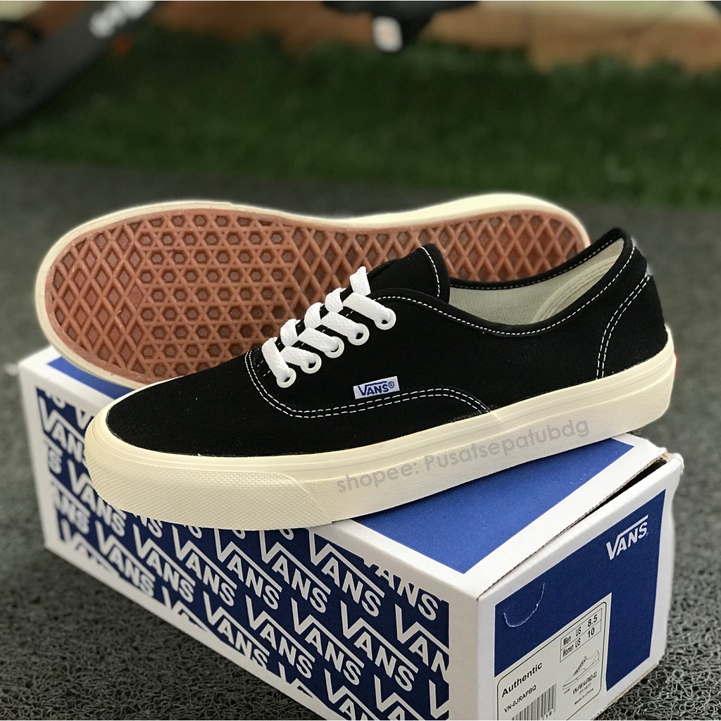 VANS AUTHENTIC LX OG BLACK WHITE SEPATU PRIA SNEAKERS