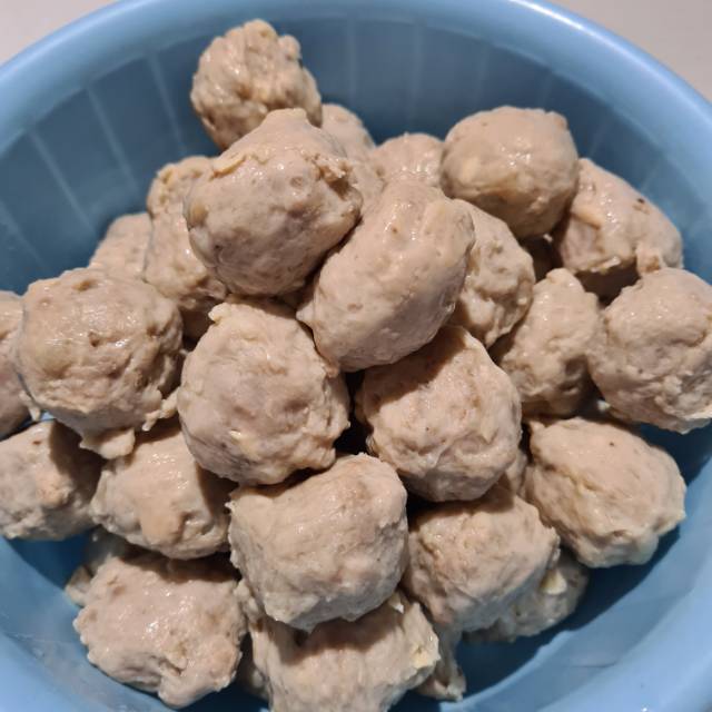 

Baso Urat Babi (kuah) by PIGGY BALL ( PREMIUM FROZEN FOOD)