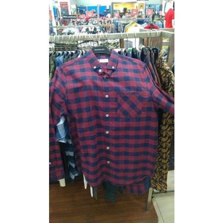 kemeja MOC kotak2 pria XL