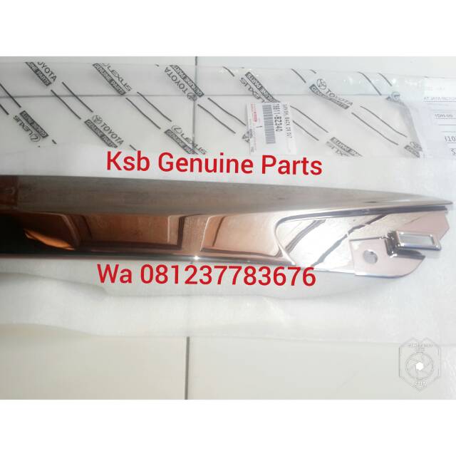 Trunklid Chrome Belakang Grand Avanza / Xenia Model Ganti Original Toyota