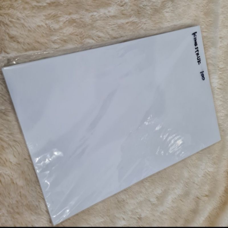 

kertas kingstruk/artpaper 100gr (100lbr)