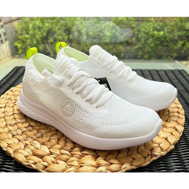 AIRWALK JIRVIN WHITE SLIP ON WOMEN ORIGINAL