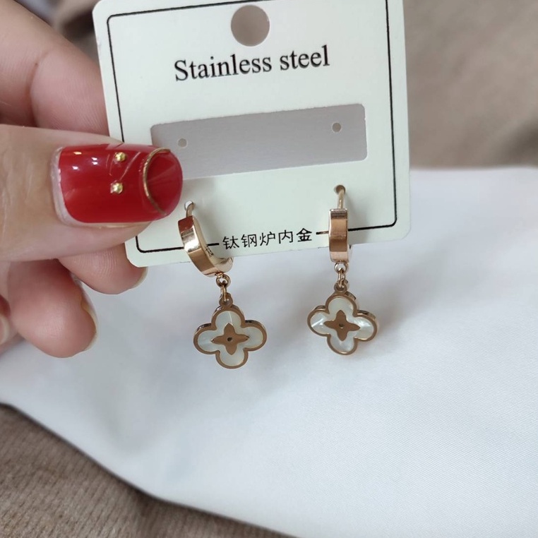 ANTING JEPIT VAN CLEEF ANTI KARAT