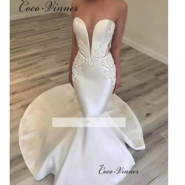 Gaun mermaid / wedding dress bridal   satin v neck dengan satin ekor  mermaid dress