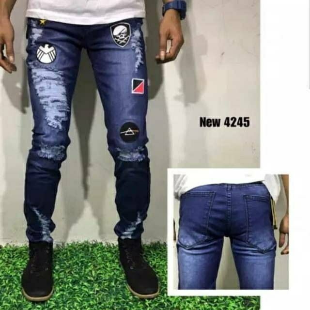 18Collection Celana Jeans Pria  Sobek With Patch Motif