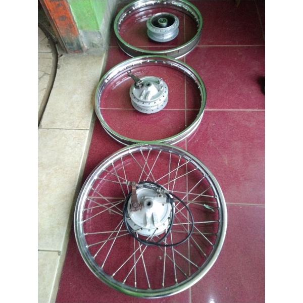 velg ORI Honda win depan belakang ori torombol mulus