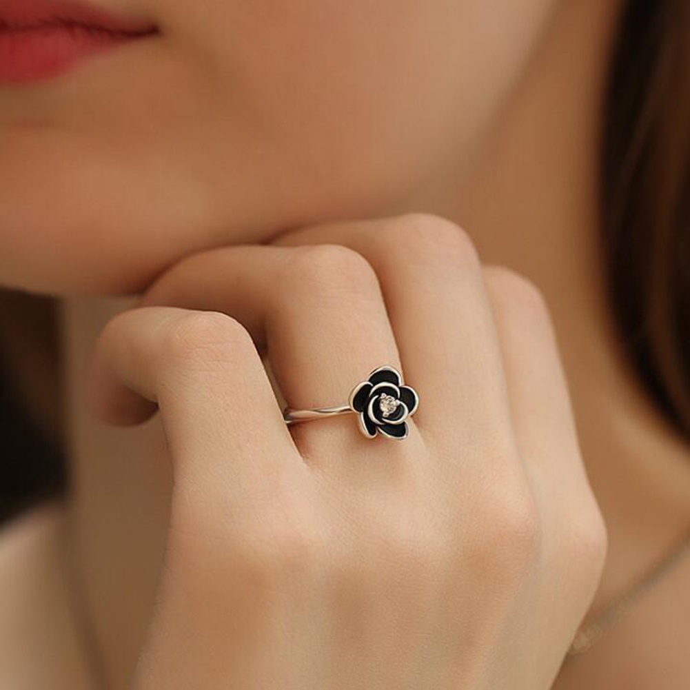 Hu Hu Hu Hu Hu Alat Bantu Pasang Kacamata♡ Cincin Lapis Silver Model Bunga Dengan Berlian Imitasi Untuk Wanita