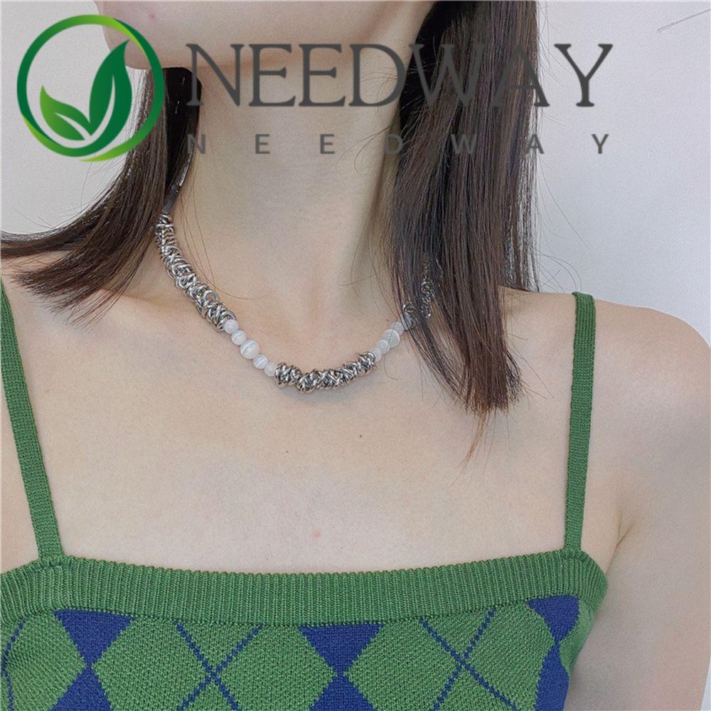 Kalung Gelang Rantai Klavikula Bahan Titanium Steel Gaya Retro Korea Untuk Wanita