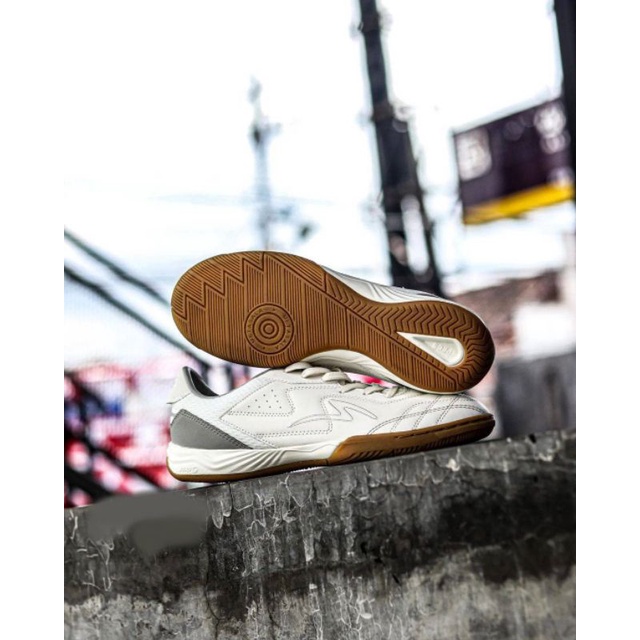 specs metasala native 3 white in sepatu futsal original