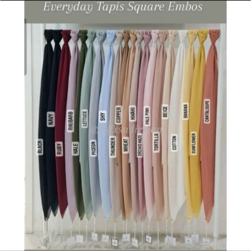 Preloved Buttonscarves Tapis Embossed Everyday warna Cantaloupe