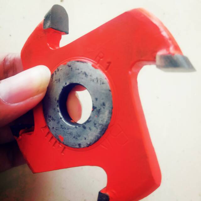 Pisau gerenda cekrek kaki 4 untuk Gerenda tangan