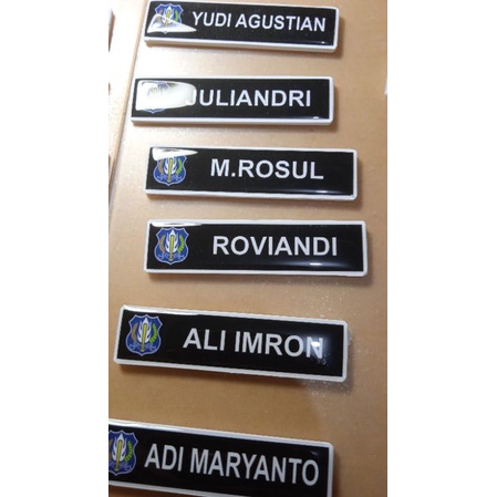 

NAME TAG AKRILIK PUTIH RESIN CUSTOM