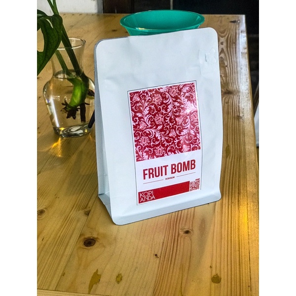

Arabica Blend full arabica Fruit Bomb (khusus manual brew)