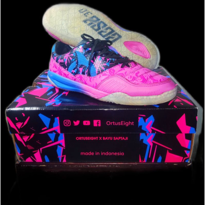DIJUAL BEKAS PEMAKAIAN 2 MINGGU SEPATU FUTSAL ORIGINAL ORTUSEIGHT JOGOSALA CRUSHER BBS SE 3.0