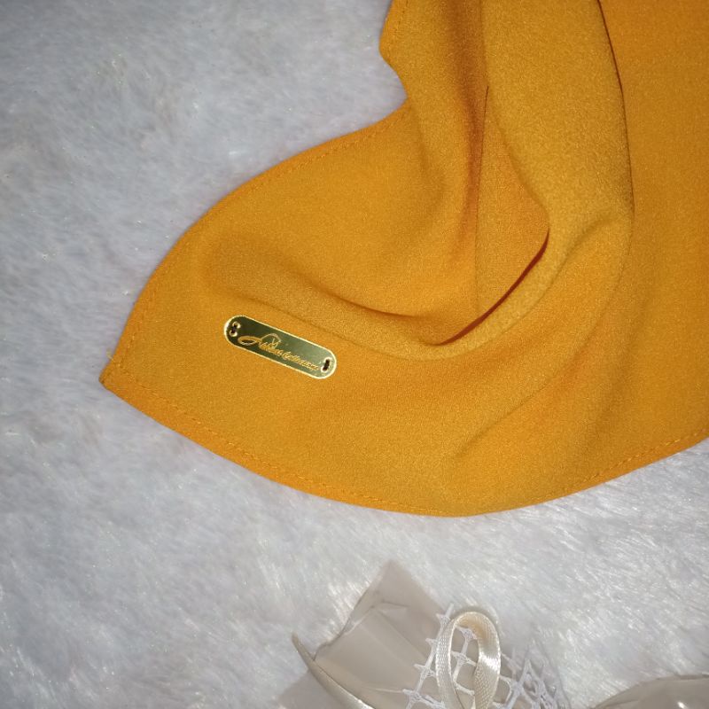 AKHWAT COLLECTIONS | PASHMINA DIAMOND CREPE ITALIANO 200X70 CM | FREE GIFT | JUMBO | PASHMINA VIRAL-Mustard