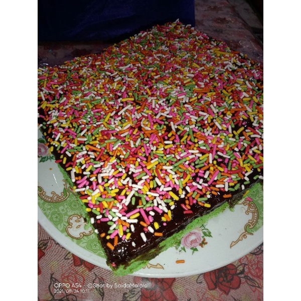 

cake jungkir balik