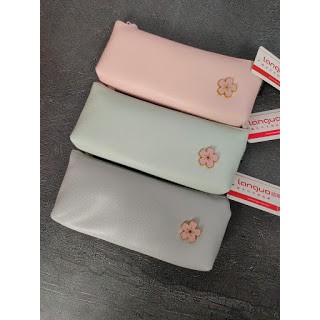

Pencase Impor / Tempat pensil Resleting Sakura