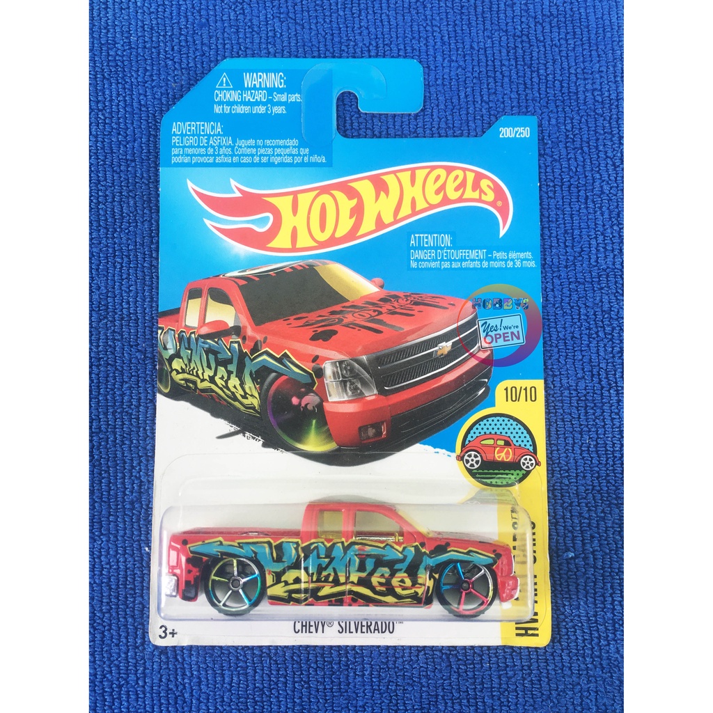 HOT WHEELS Chevy Silverado - Gravity Red