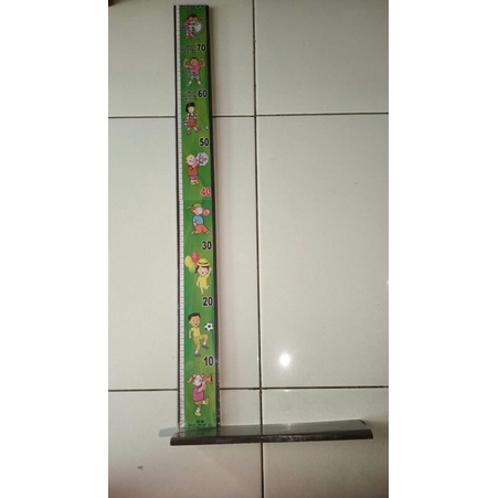 pengukur tinggi badan bayi kayu
